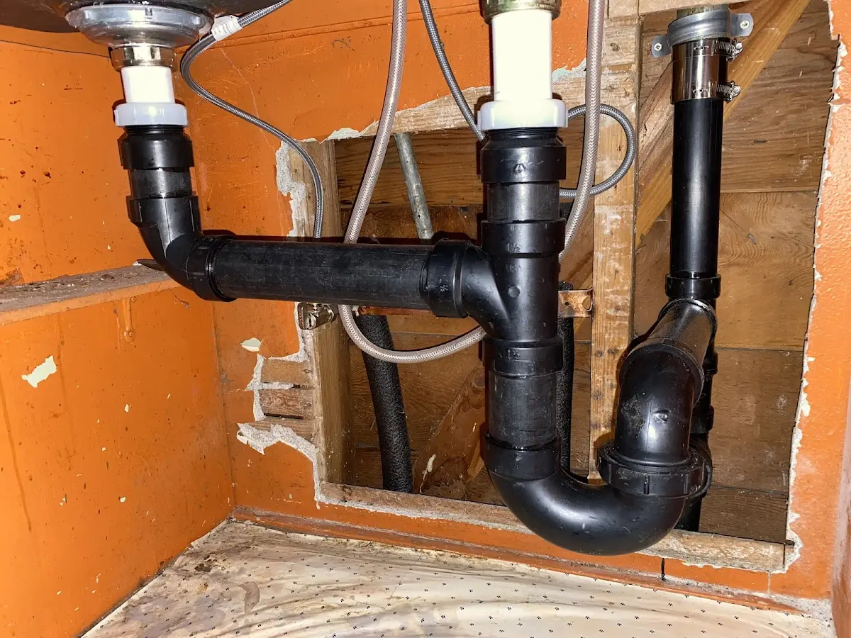 Professional Pipe Bursting equipment and tools on the job in Avalon